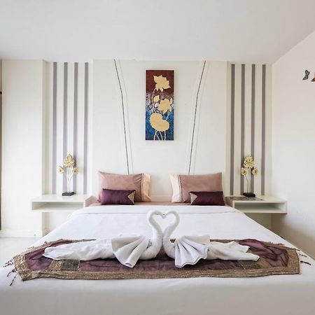 J Sweet Dream Boutique Hotel Phuket Patong Exterior photo