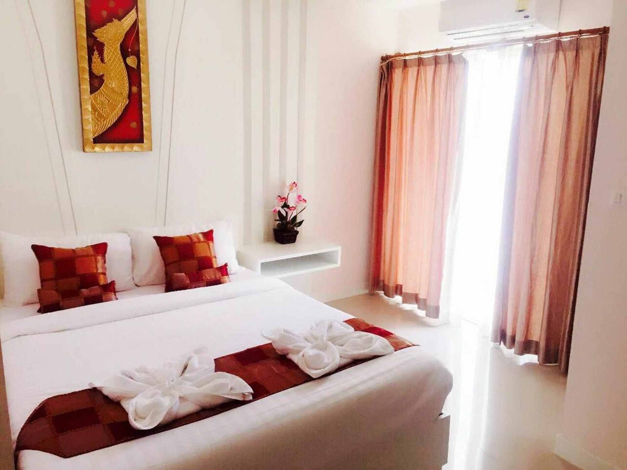 J Sweet Dream Boutique Hotel Phuket Patong Exterior photo